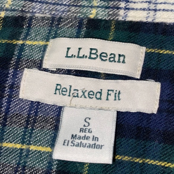 LL Bean Blue and green flannel - Picture 2 of 3
